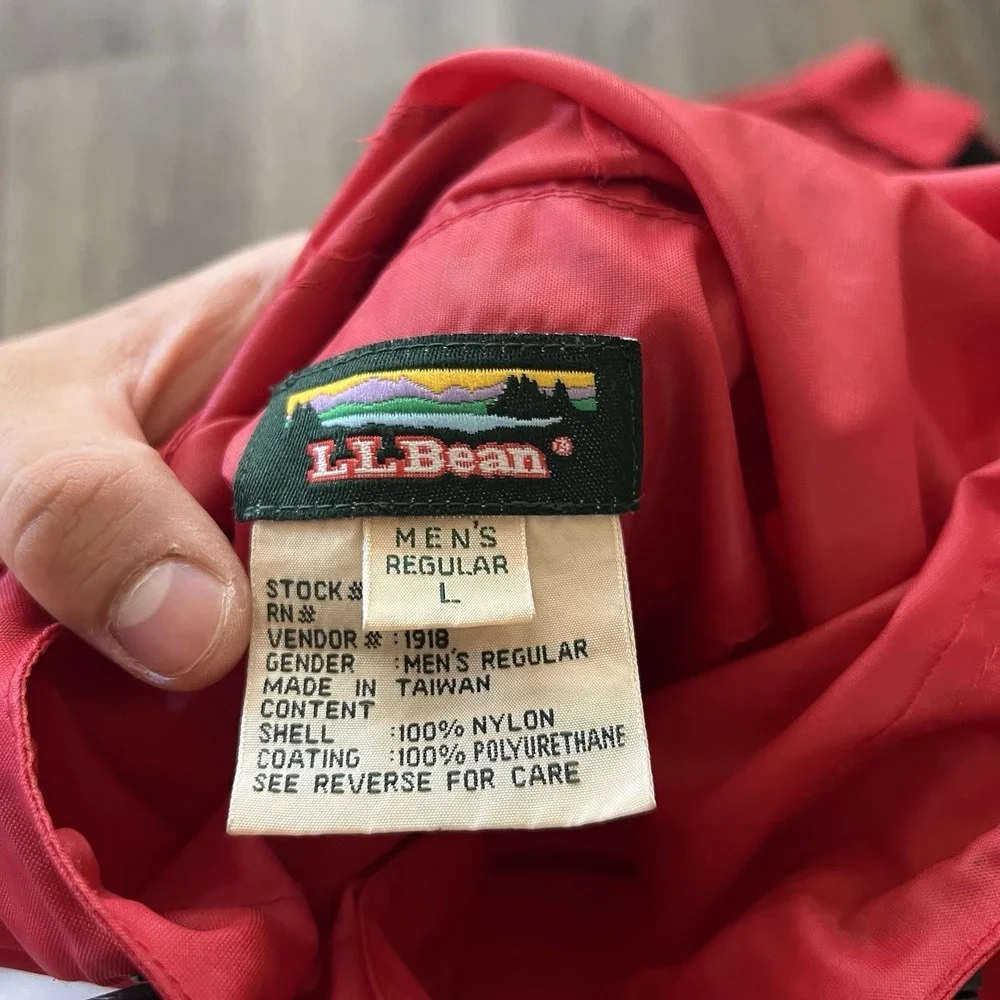 Vintage LL Bean Rain Jacket Mens Size Large Red Full Zip Hooded Waterproof Nylon